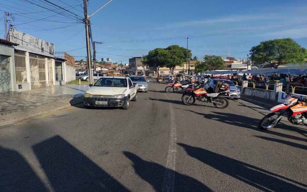 Acidente na Zona Norte de Aracaju deixa duas pessoas feridas