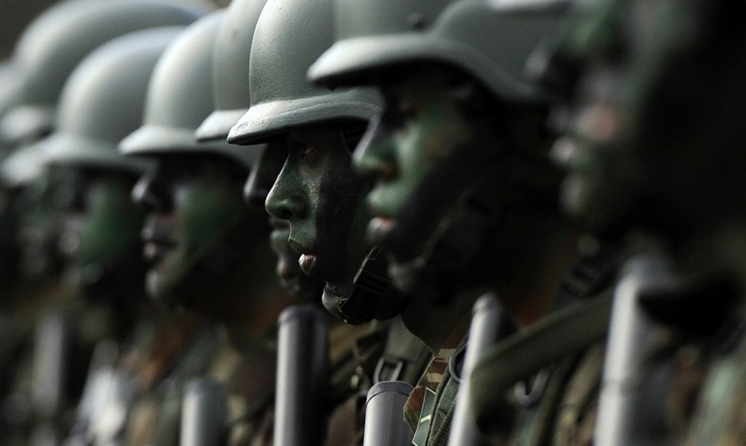 Mais de 1,5 mil militares receberam mais de R$ 100 mil líquidos por mês em 2022