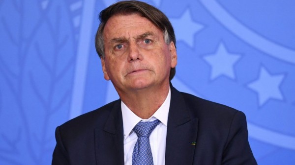 TSE libera uso de imagem de Bolsonaro em materiais de campanha