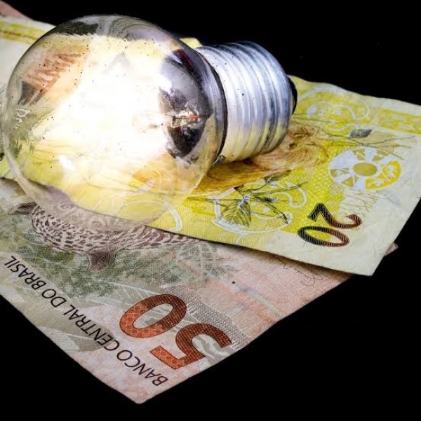 Conta de energia fica mais barata em municípios atendidos pela Sulgipe a partir desta quarta-feira, 26
