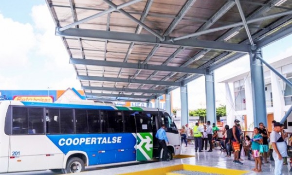 Governo amplia frota do transporte intermunicipal durante feriadão em Sergipe