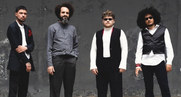 Cidade Dormitório se apresenta no Lollapalooza Brasil 2026 e celebra 10 anos de carreira