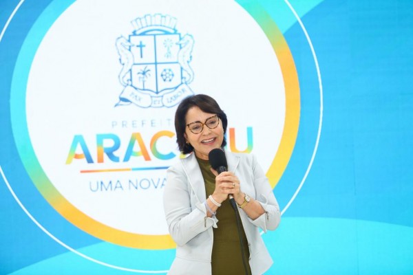 Prefeita Emília Corrêa explica ausência em inauguração do Complexo Viário Maria do Carmo