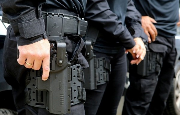 Polícia prende homem investigado por aplicar golpes na venda de sistemas de energia solar em Sergipe