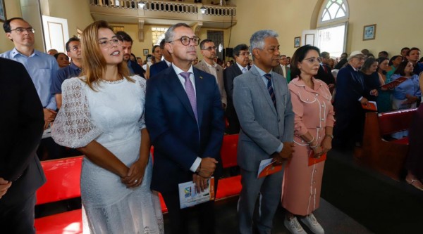 Autoridades destacam investimentos e crescimento de Aracaju durante celebração dos 171 anos