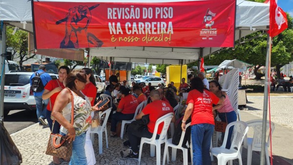 Sintese anuncia fim da greve dos professores da rede estadual em Sergipe