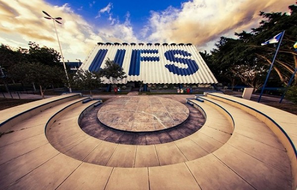 UFS abre 630 vagas ociosas para retorno de estudantes