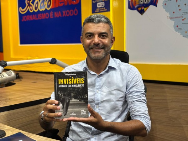 Jornalista Anderson Barbosa lança livro sobre população em situação de rua em Aracaju