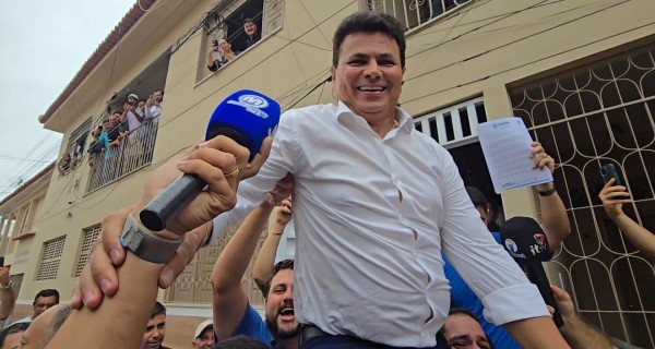 Cobertura Xodó FM: Valmir de Francisquinho oficializa pré-candidatura ao governo de Sergipe