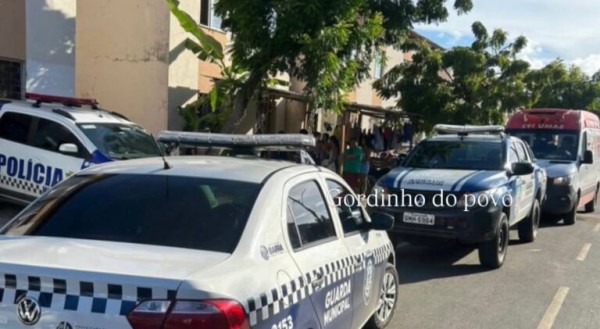 Mulher é morta a facadas na Barra dos Coqueiros; companheiro é o principal suspeito