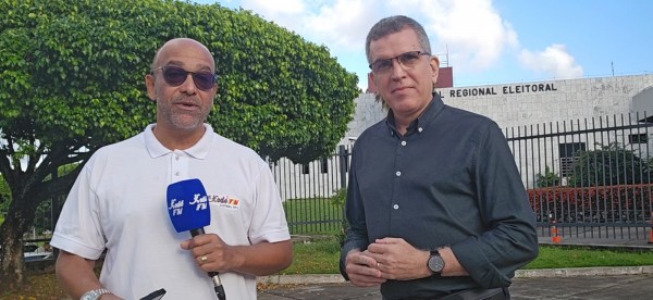 Adesivar carro particular para campanha eleitoral não tira cobertura do seguro, afirma presidente do Sincor-SE