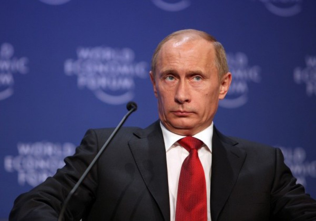 Pela primeira vez, Rússia admite desejo de tirar Zelensky do poder
