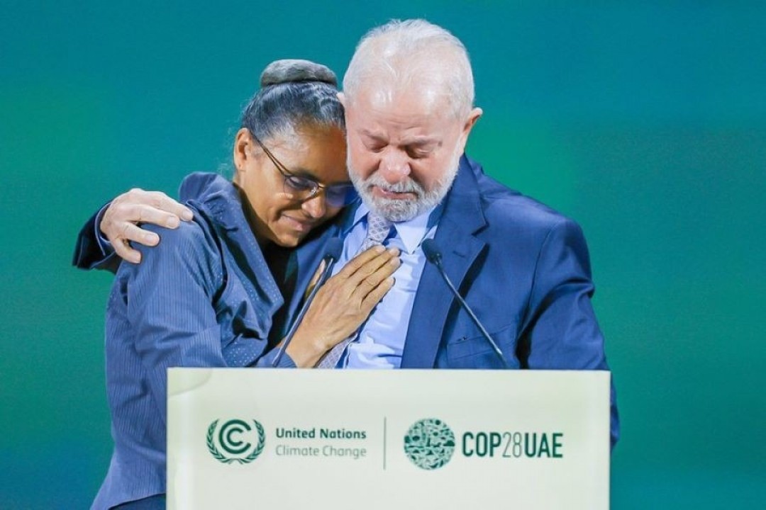 O bom senso exige o presidente Lula em Maceió e não em Dubai, escreve jornalista